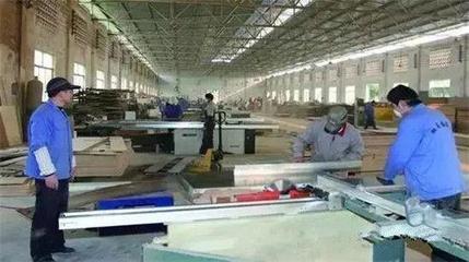 新房装修 木工打制与工厂定制家具的全面对比